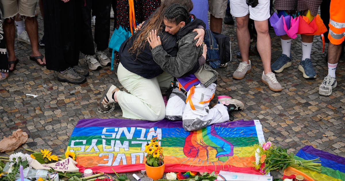 German police search for the suspect in Berlin Pride attack that killed 1 person and injured 29 - CTV News