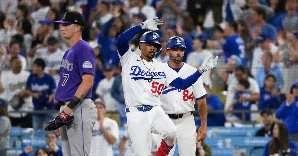 Mookie Betts delivers clutch two-strike hit in eighth as Los Angeles Dodgers beat Colorado Rockies