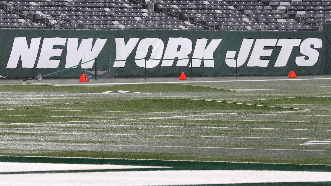 George Kittle Posts Photo at World Cup Final, Calls for NFL to Keep Grass at MetLife Stadium