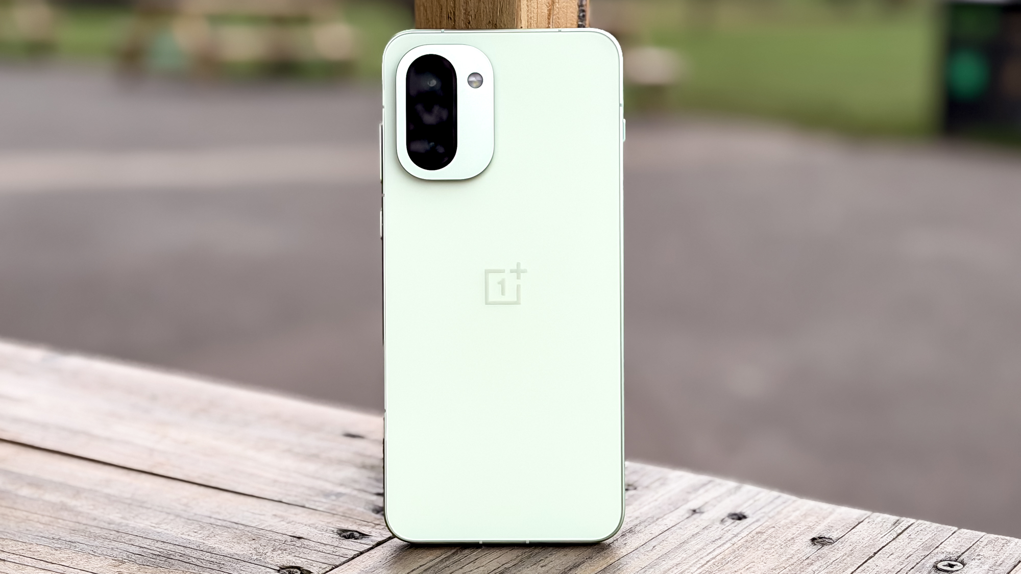 OnePlus 15R back