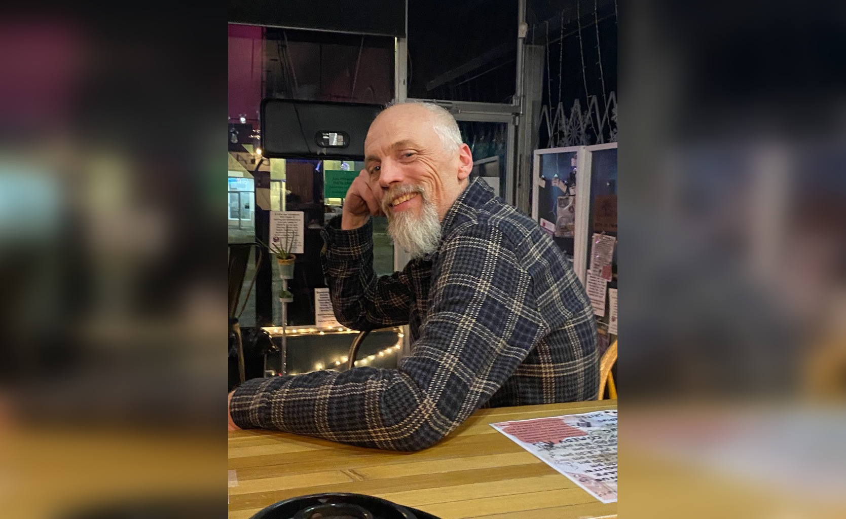Alberta café northeast of Edmonton closes after losing customers over separatist event