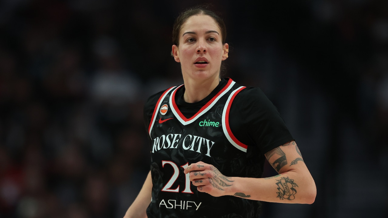 Emily Engstler running down court during Fire-Sky game (2026).