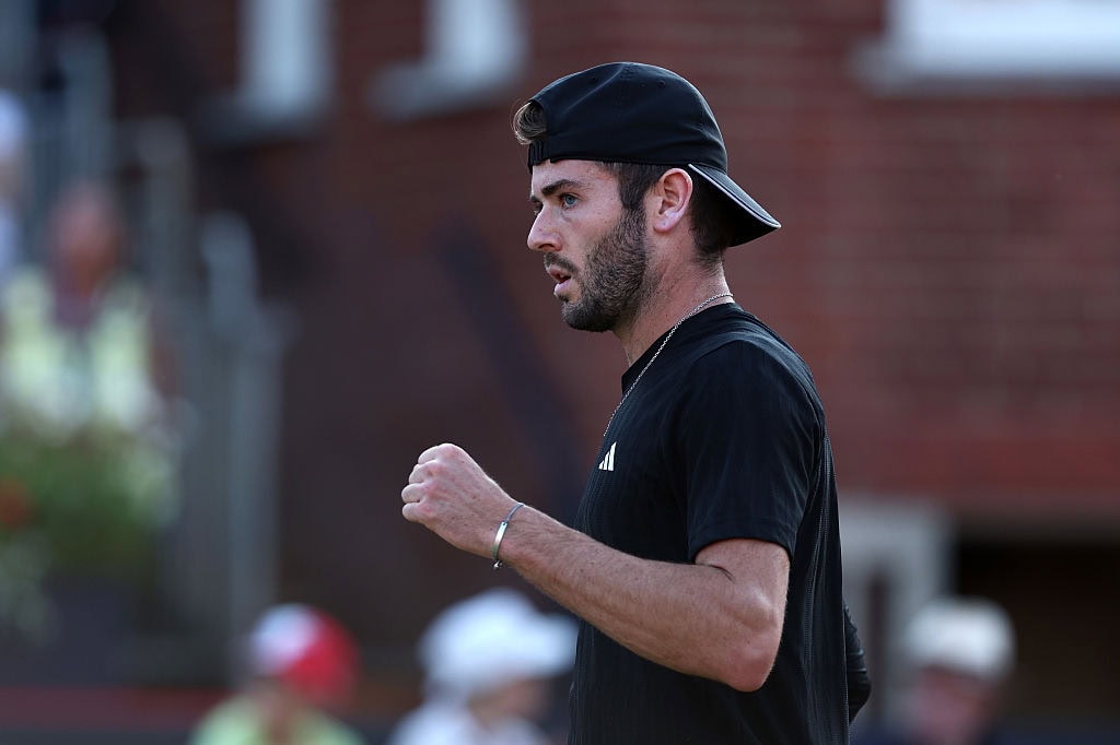 Jacob Fearnley in the first round of 2025 Queen's Club, London