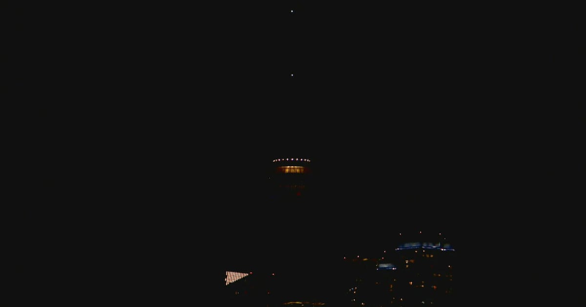 Salsa on St. Clair shooting: CN Tower dims lights in tribute