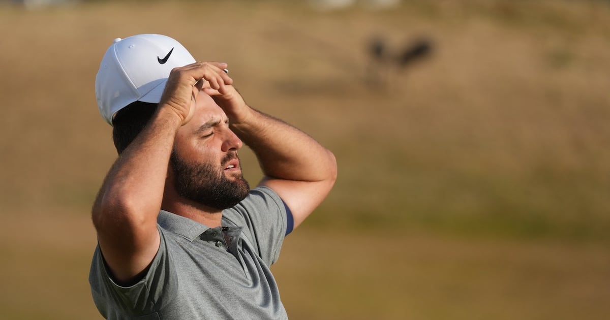 Scottie Scheffler's hopes for another British Open are hurt by a lack of birdies