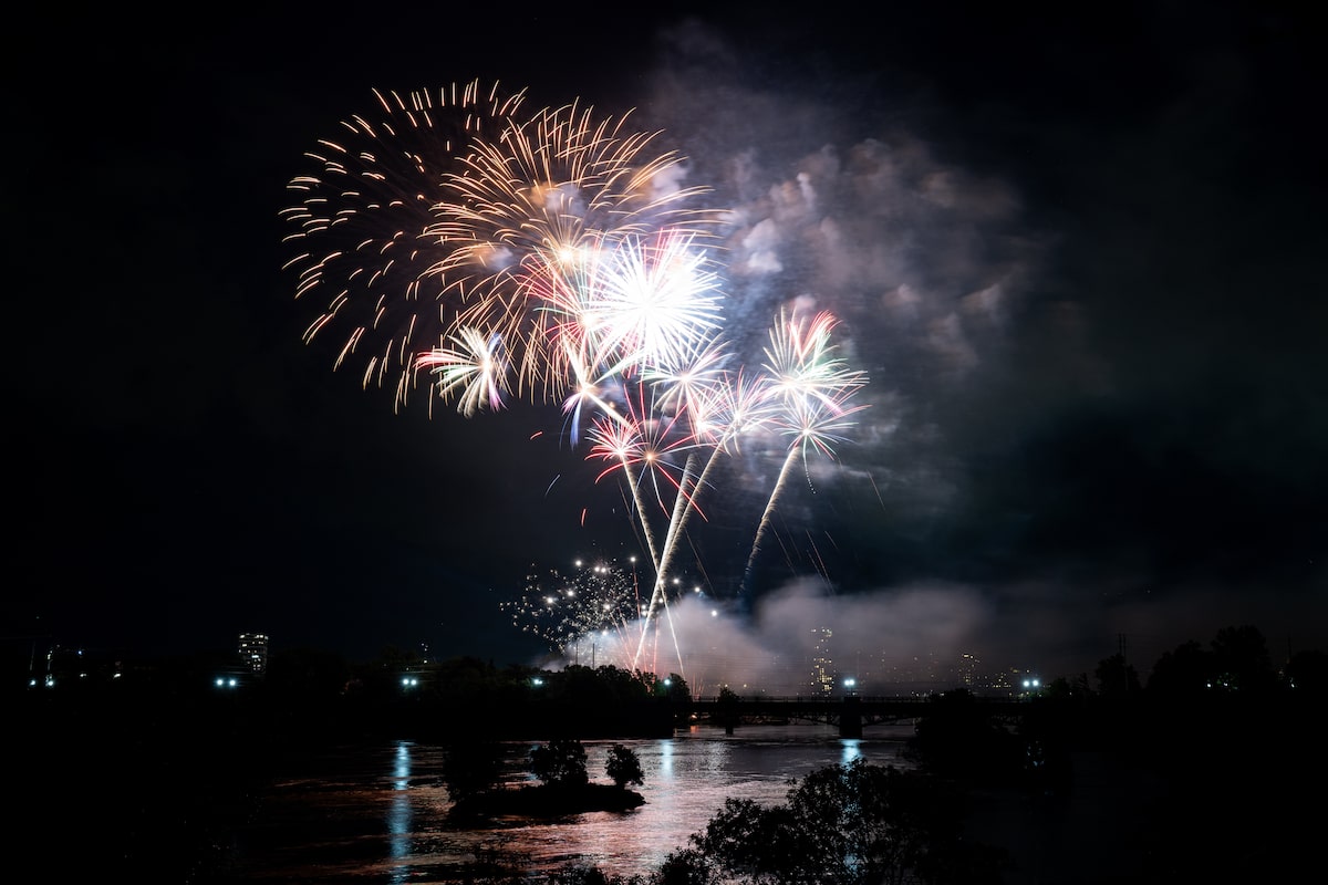 City of Ottawa’s surprise nighttime fireworks show flabbergasts councillors and residents