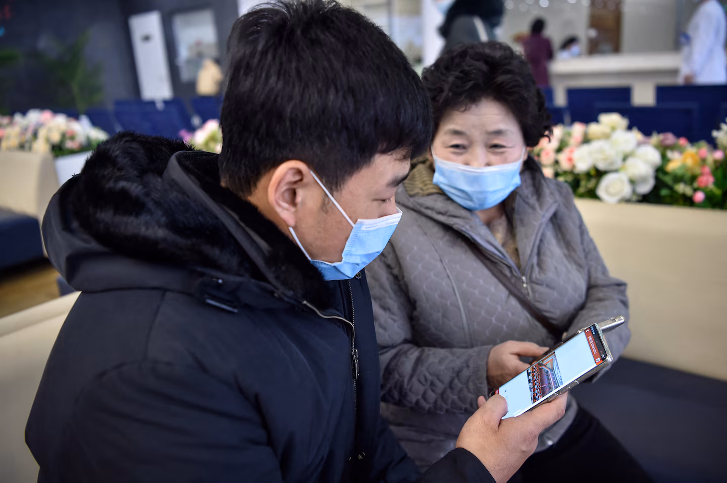 See what it’s like to use a North Korean smartphone under Kim Jong Un