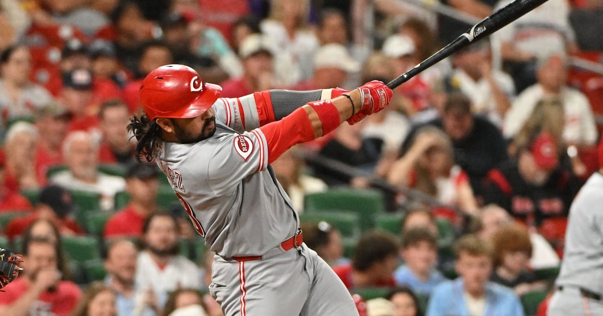 Eugenio Suarez, Rhett Lowder help power Cincinnati Reds to victory over St. Louis Cardinals