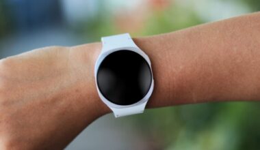 Galaxy Watch can help manage heat stress for outdoor workers