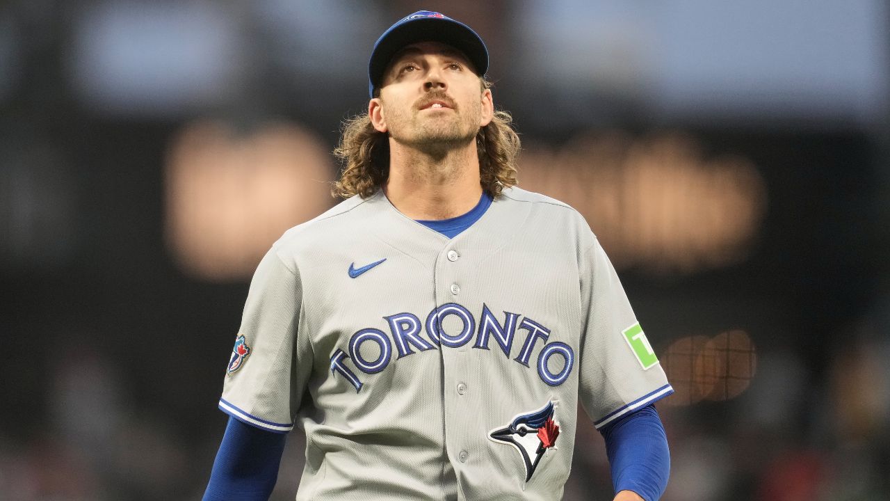 Traded or not, Kevin Gausman readies for likely end of Blue Jays run