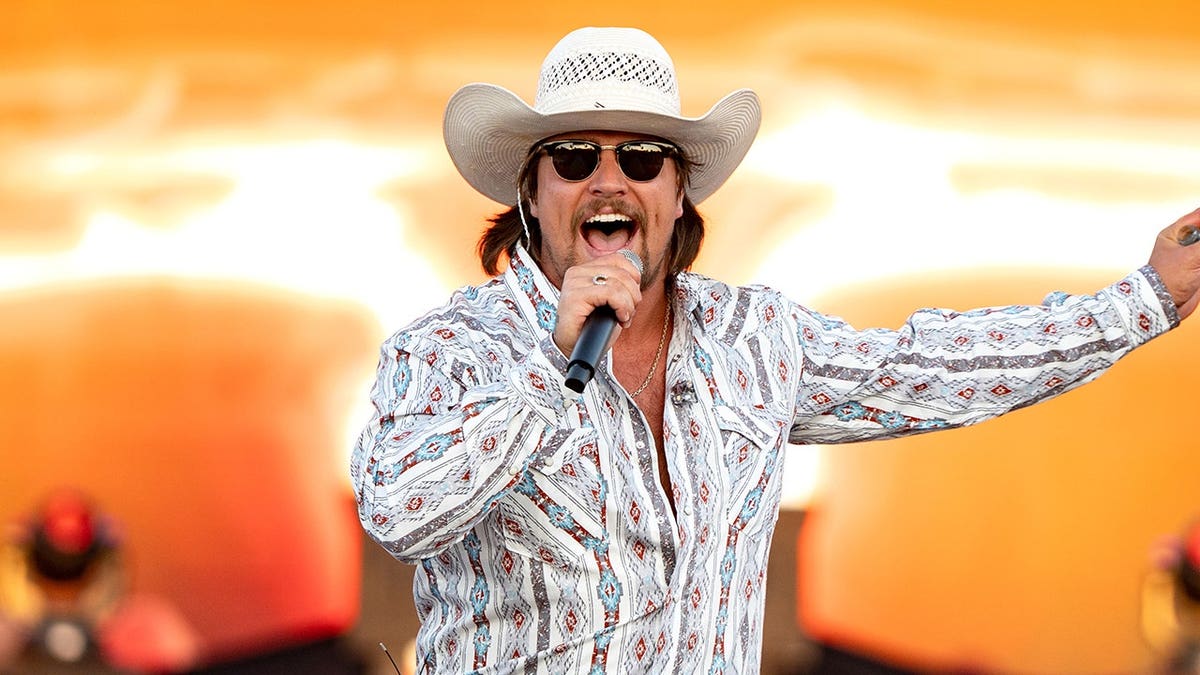Gavin Adcock is a country music star.
