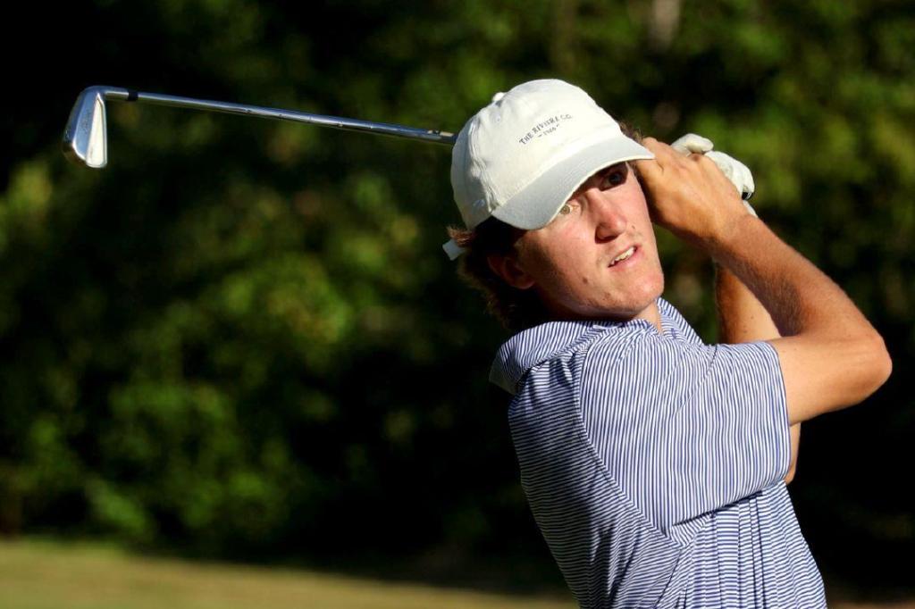 Vancouver Island golfer Knight sets sights on reaching PGA Tour