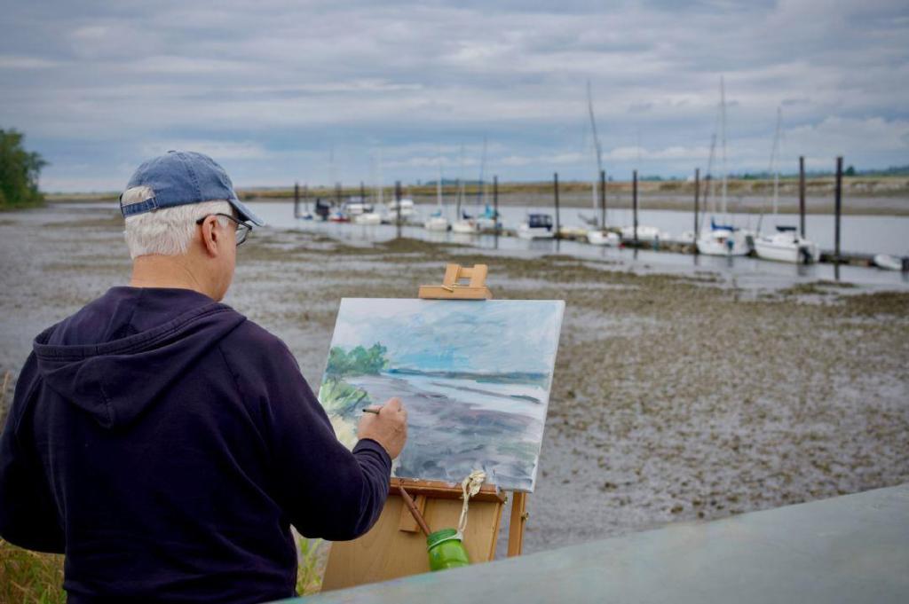 Artists spend grey Saturday painting en plein air in South Surrey