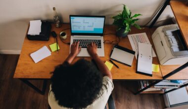 5 desk gadgets that can make your workday better
