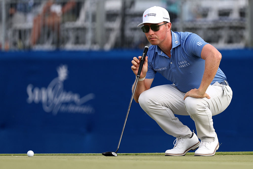 HONOLULU, HAWAII - JANUARY 17: Ben Griffin of the United States lines up a putt on the 18th green during the third round of the Sony Open in Hawaii 2026 at Waialae Country Club on January 17, 2026 in Honolulu, Hawaii.