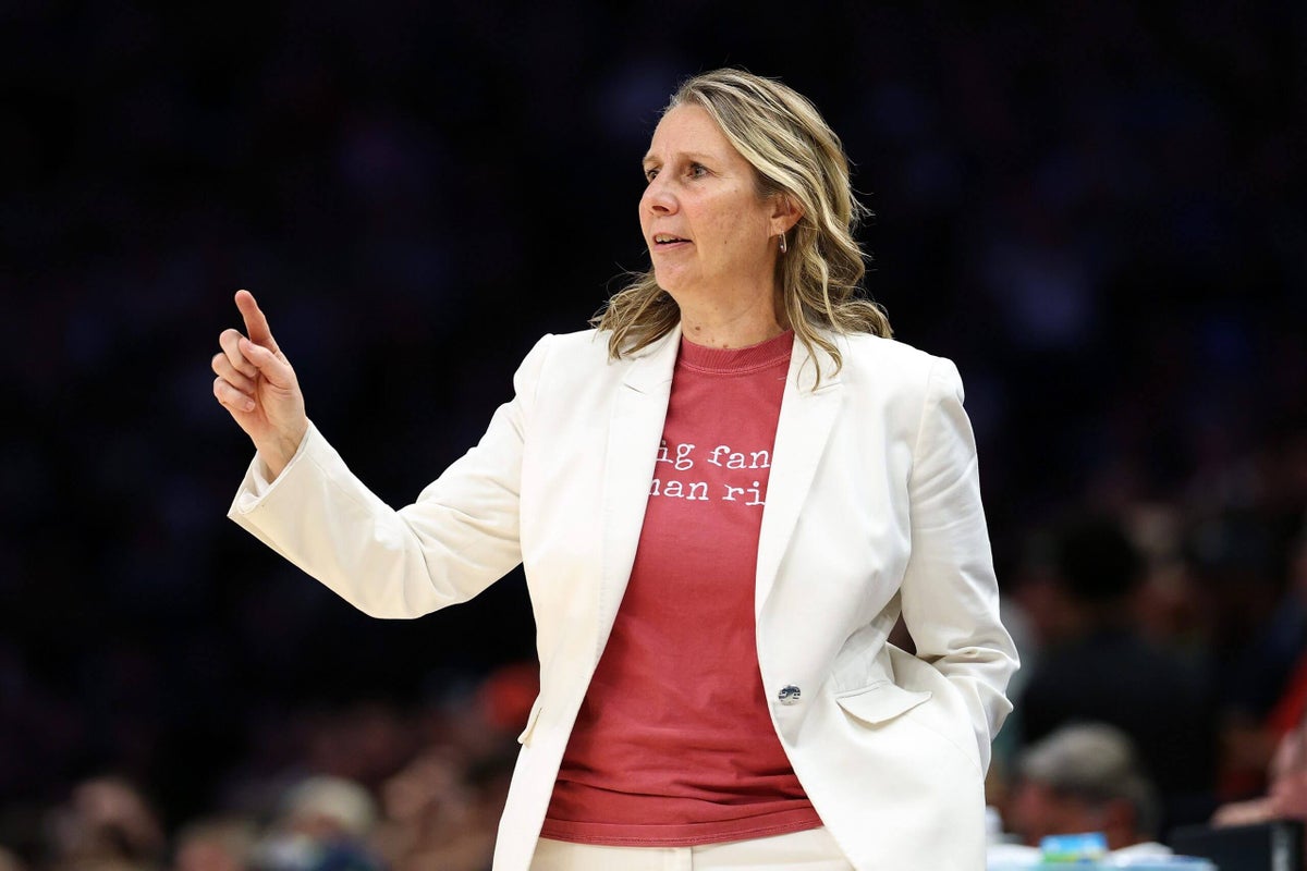 Lynx coach Cheryl Reeve sets WNBA regular-season wins record
