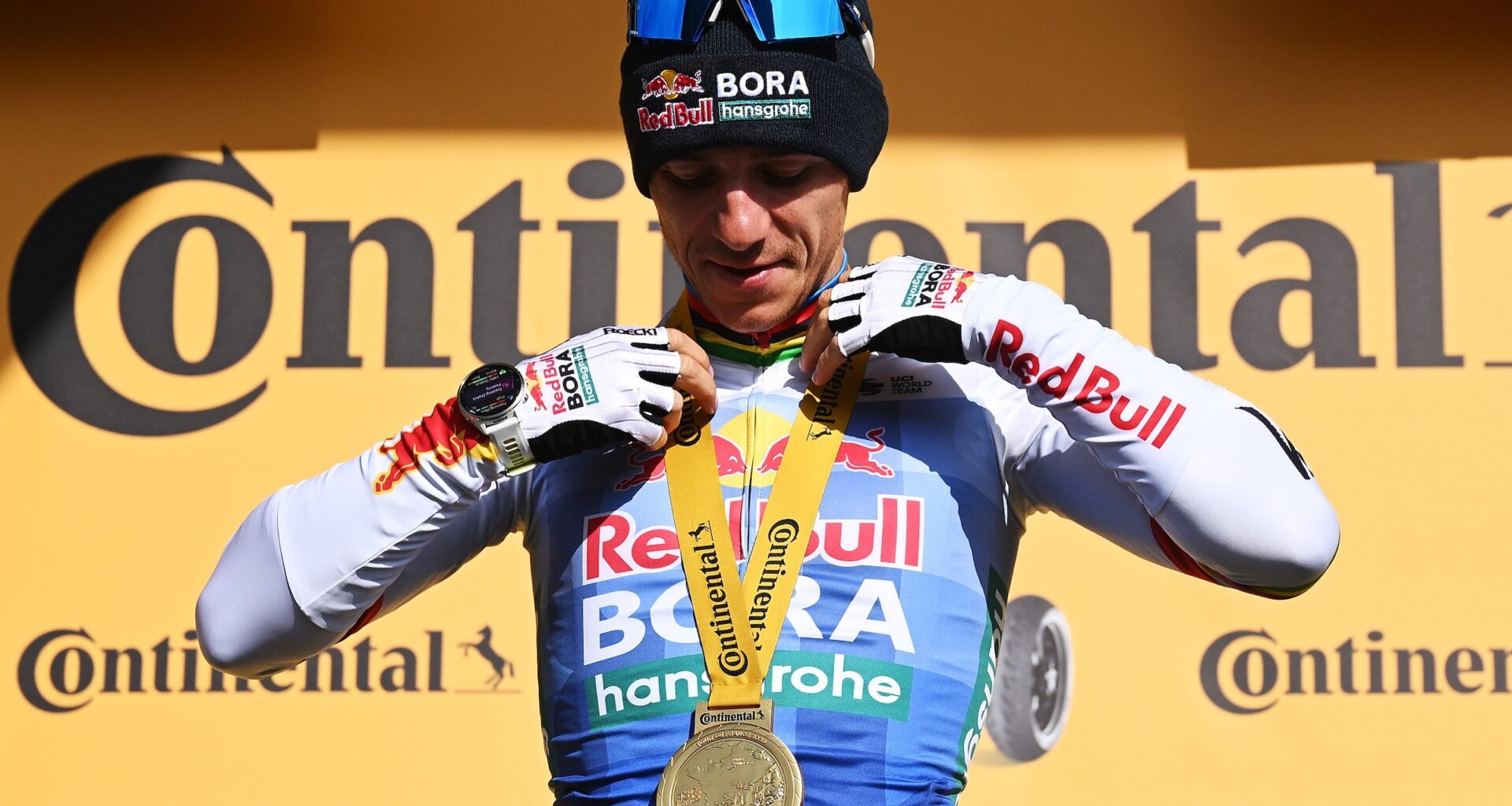 Remco Evenepoel won stage 15 and will startt the time trial as the big favorite (Photo: Dario Belingheri/Getty Images)