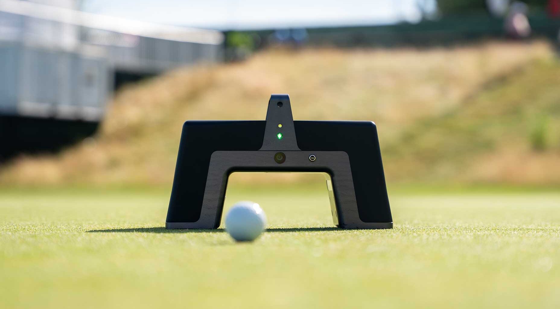 What are those putting gates on PGA Tour practice greens?