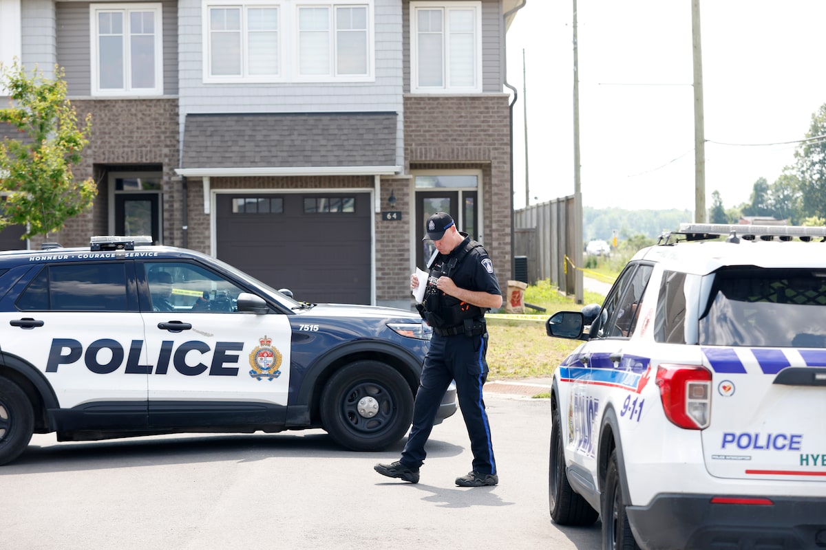 Police identify father in suspected Ottawa double murder-suicide