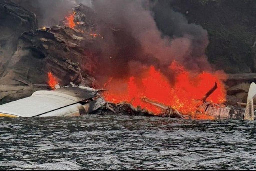 11 accounted for after fiery seaplane crash between Vancouver Island, Washington