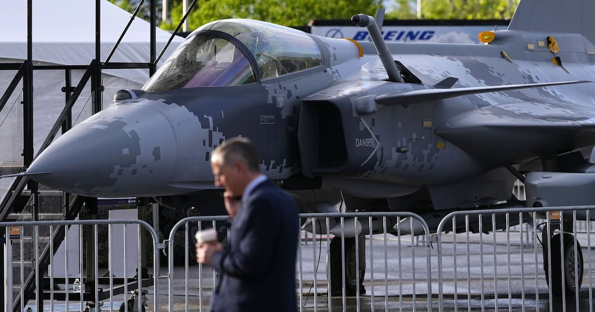 Pilot training in Canada if Ottawa buys Gripen jets: Saab