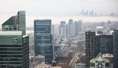 As banks set the tone for AI adoption, senior executives rethink hiring