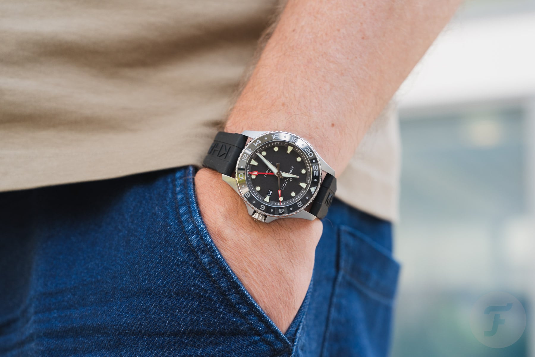 Hamilton Khaki Navy Scuba Auto GMT pocket shot
