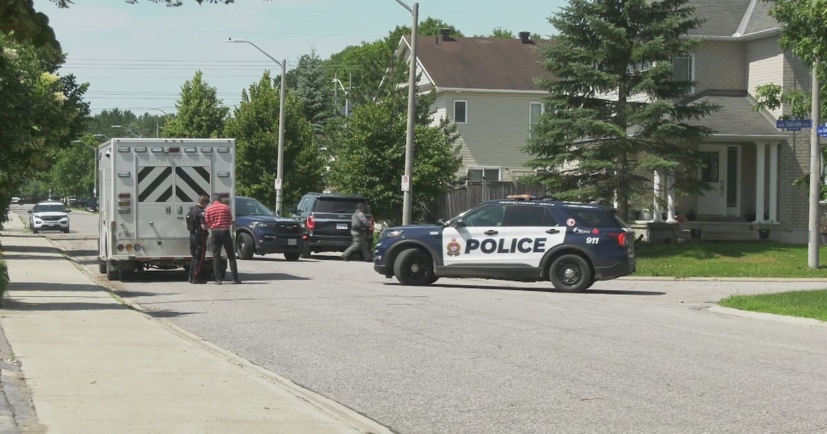 Woman rescued after being held hostage for 14 hours at Ottawa home: police - CTV News