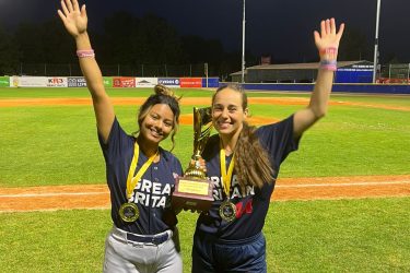 Samiya (left) and Bethany (right)