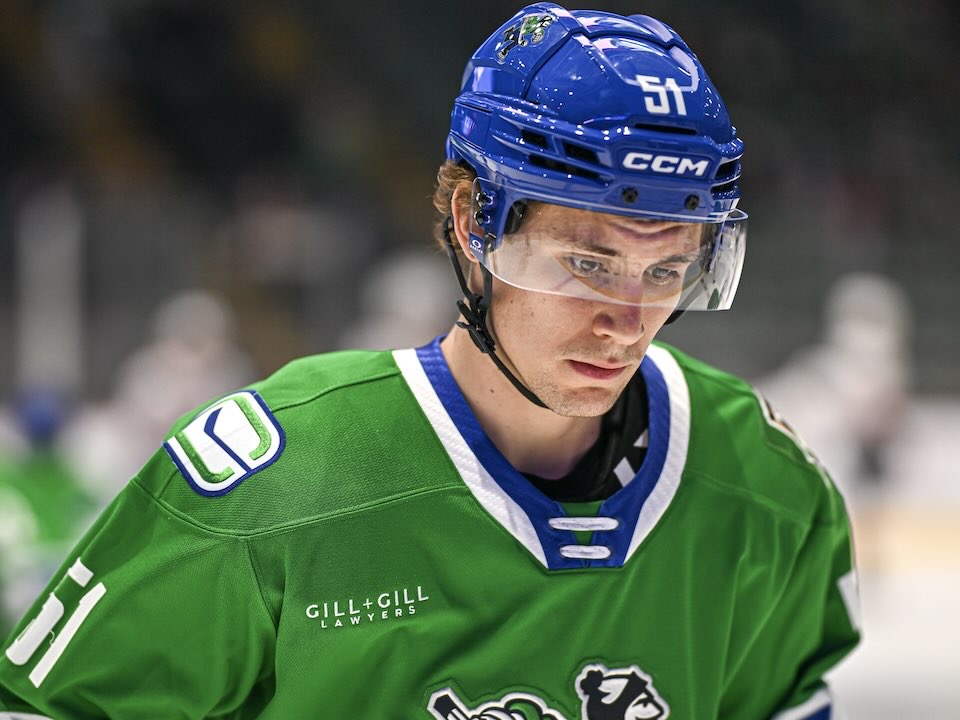 Former Piston Birnie signs 2-way contract with AHL's Calgary Wranglers - SteinbachOnline.com