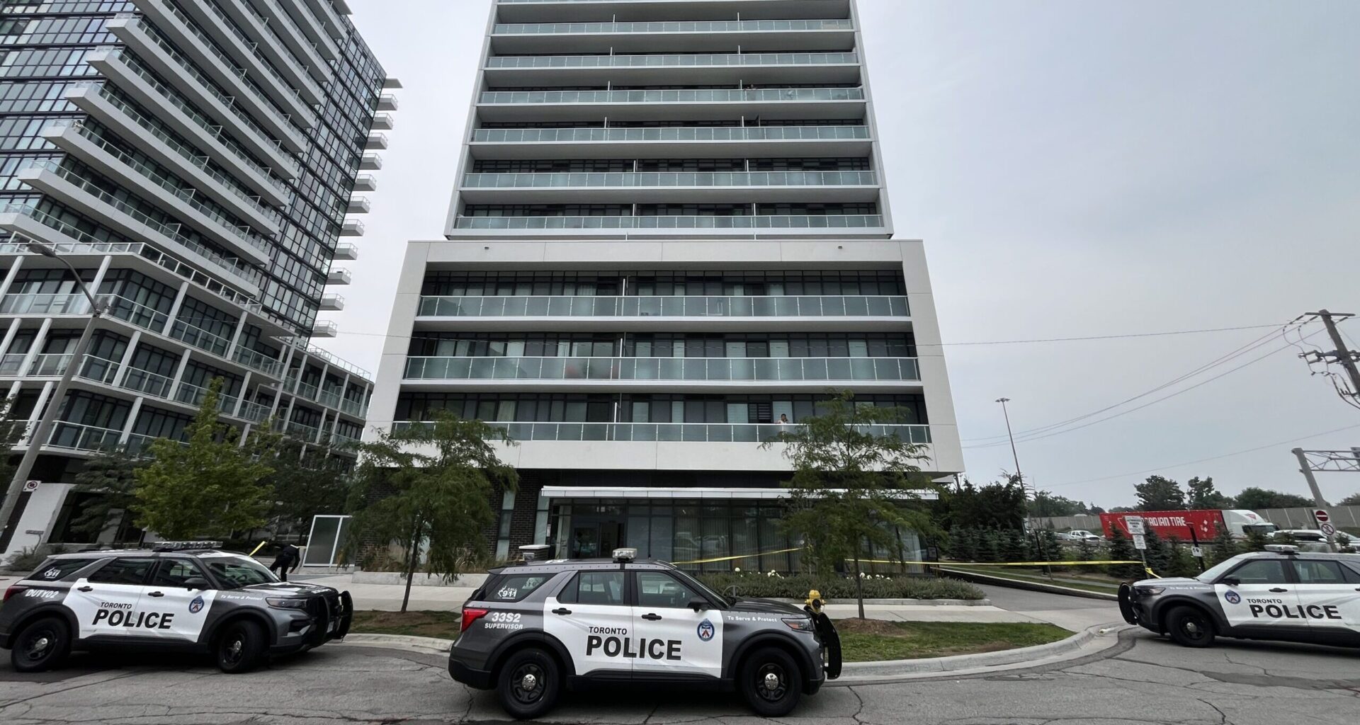 Woman killed in North York stabbing, male suspect at large