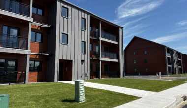 Military net-zero-emission-ready apartments unveiled in Edmonton Garrison