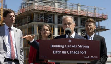 B.C. northern tanker ban to remain in deal with feds