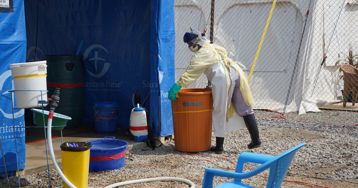 Ebola death toll in Congo rises to at least 930