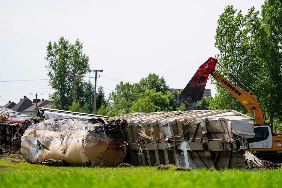 CN Rail track in Quebec had structural problems, safety board says