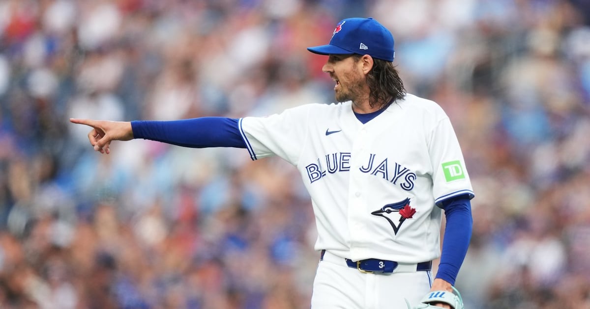 Kevin Gausman’s game soars back, Vladimir Guerrero Jr. scratched with sore back