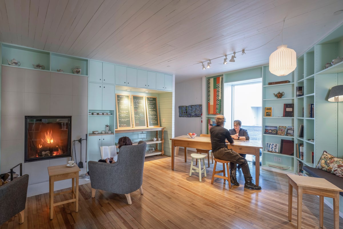 Hotels are designed to help you relax. Here are design tricks to bring the look and feel home