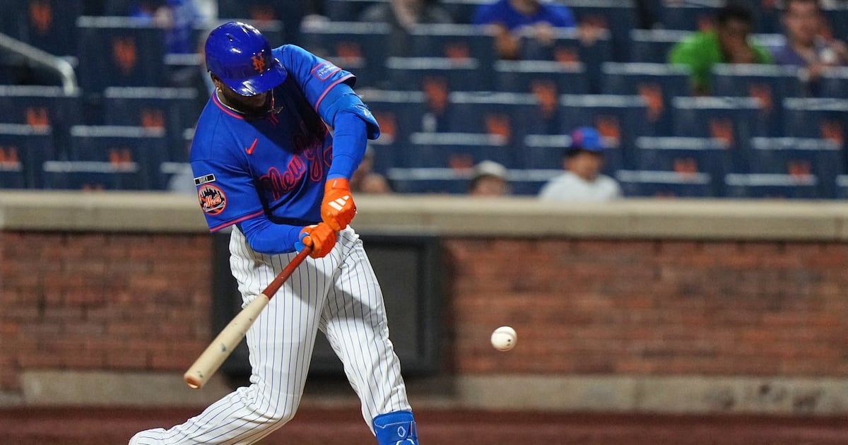 Robert’s two-run single in the eighth lift New York Mets past Miami Marlins