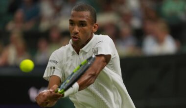 Felix Auger-Aliassime eases into Wimbledon fourth round with win over Michael Zheng