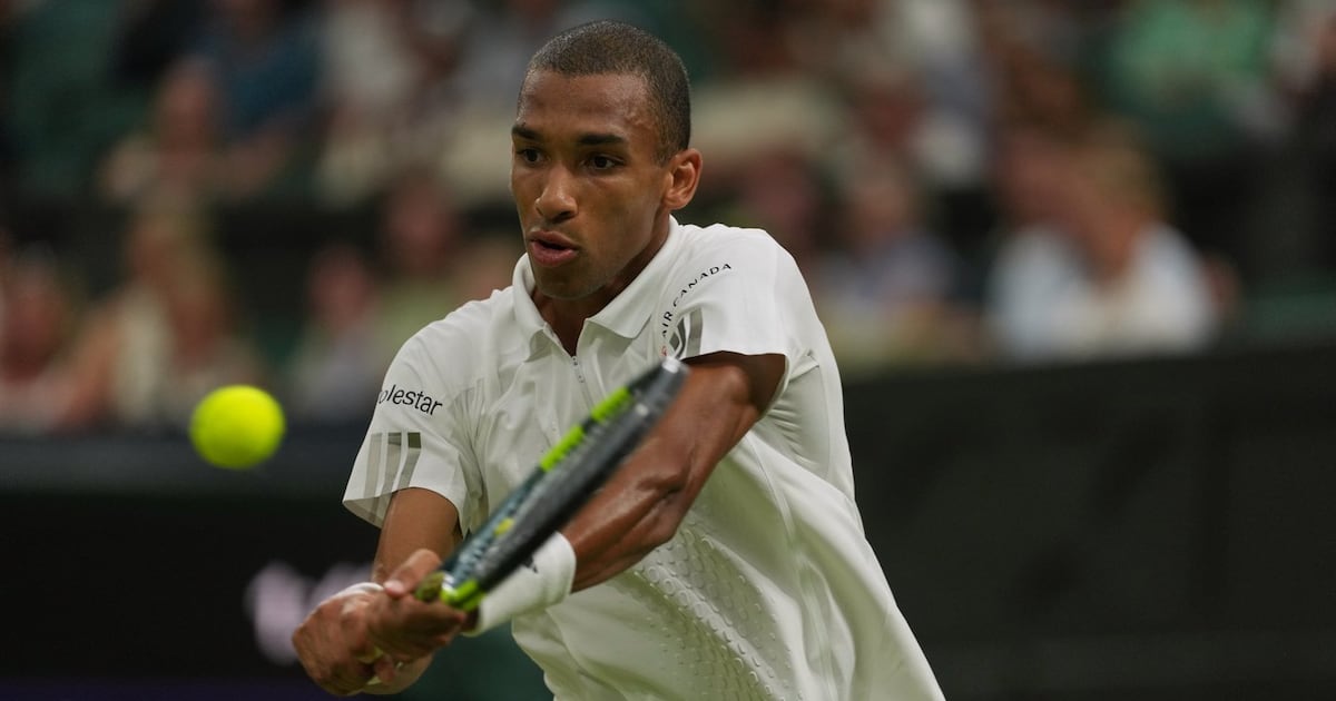 Felix Auger-Aliassime eases into Wimbledon fourth round with win over Michael Zheng