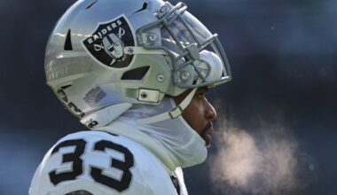 Linebacker Jamal Adams joining Vikings on eve of training camp