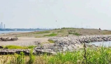 people told where to park to visit new conservation area in mississauga.