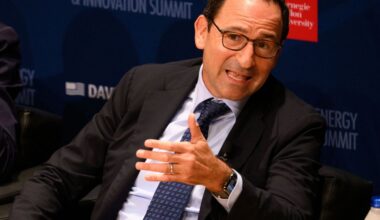 Blackstone exec Jon Gray tells Gen Z to think like founders at work as more ditch the corporate ladder