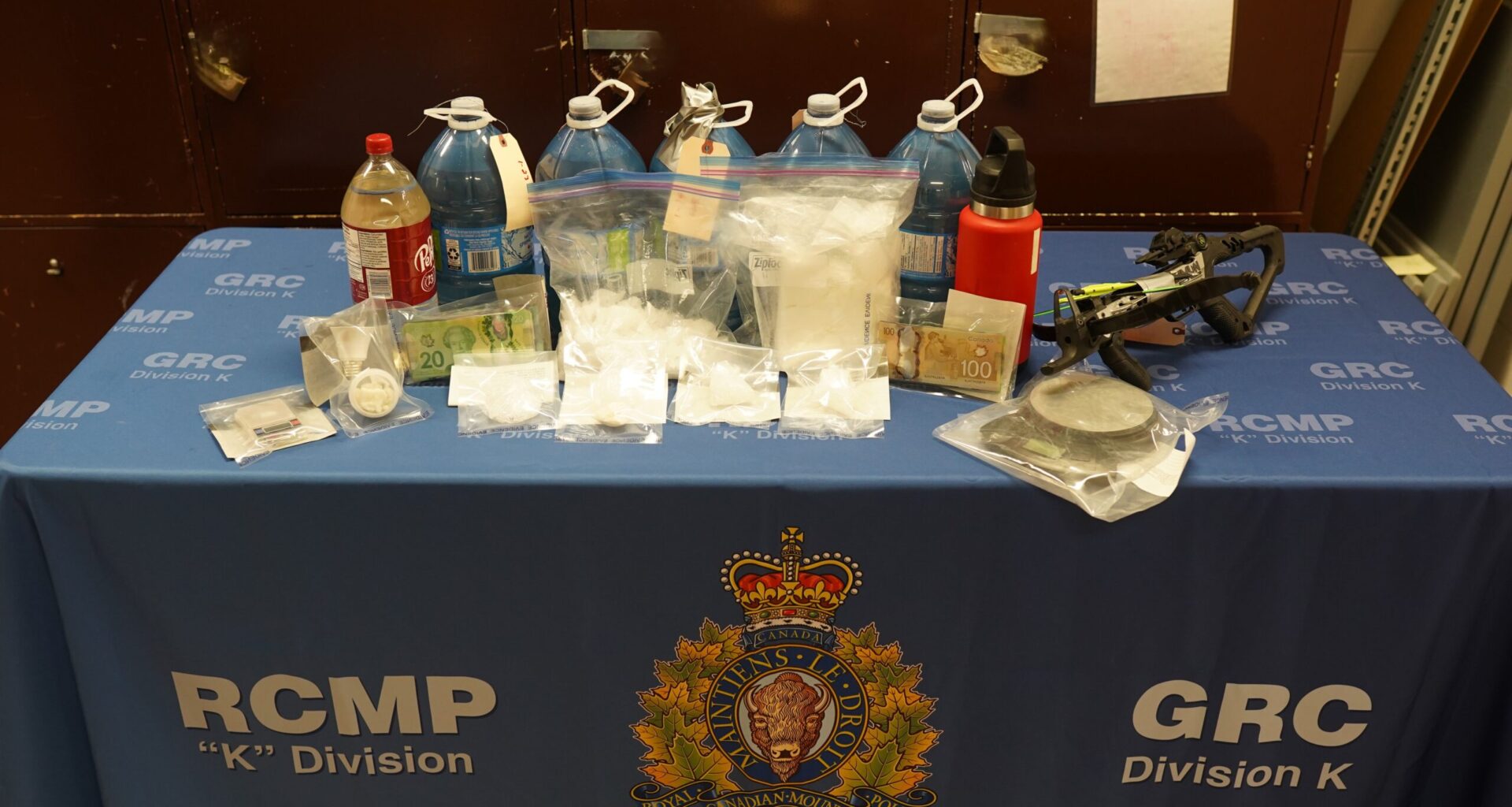 Man charged after police seize large amount of drugs in Edmonton home
