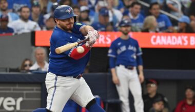 Rays belt three homers to down Blue Jays 7-1 to open four-game series