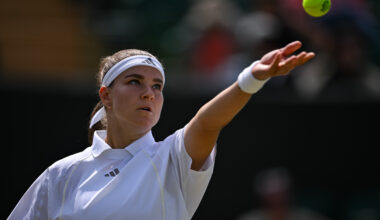 Muchova ousts Krejcikova, guarantees new Wimbledon champion