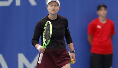 Former champ Krejcikova ticks off Prague opener, extends win streak to six