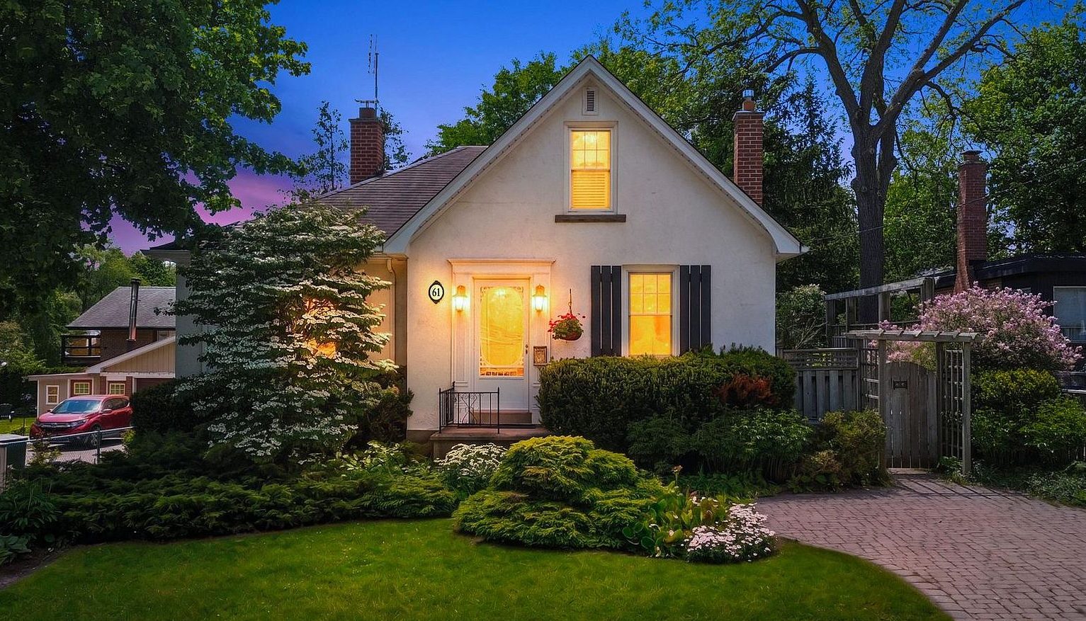 House of the week: Under $800K for 2+1-bedrooms with finished basement in Brampton