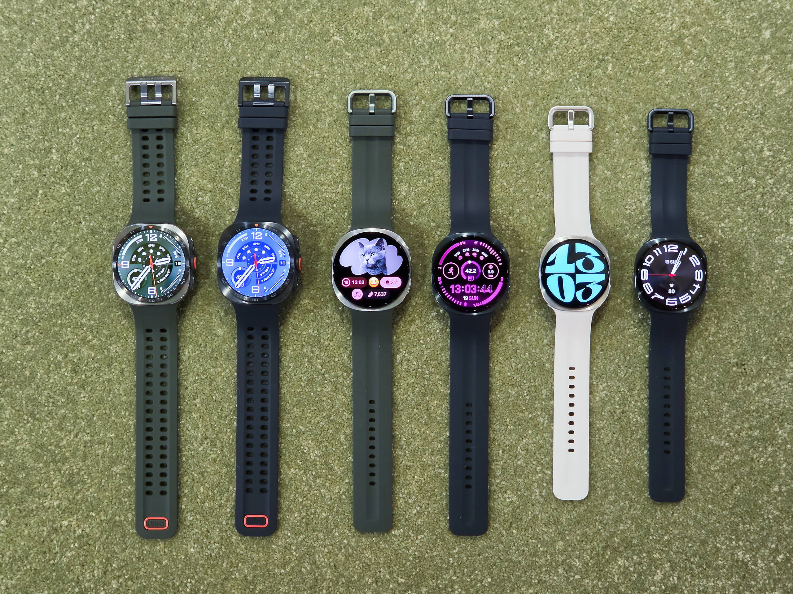The new Galaxy watches, in 47mm, 44mm and 40mm cases