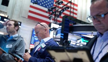 Markets today: Oil prices rise as AI stocks sink